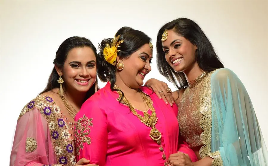 Thulasi-Nair-Karthika-Nai