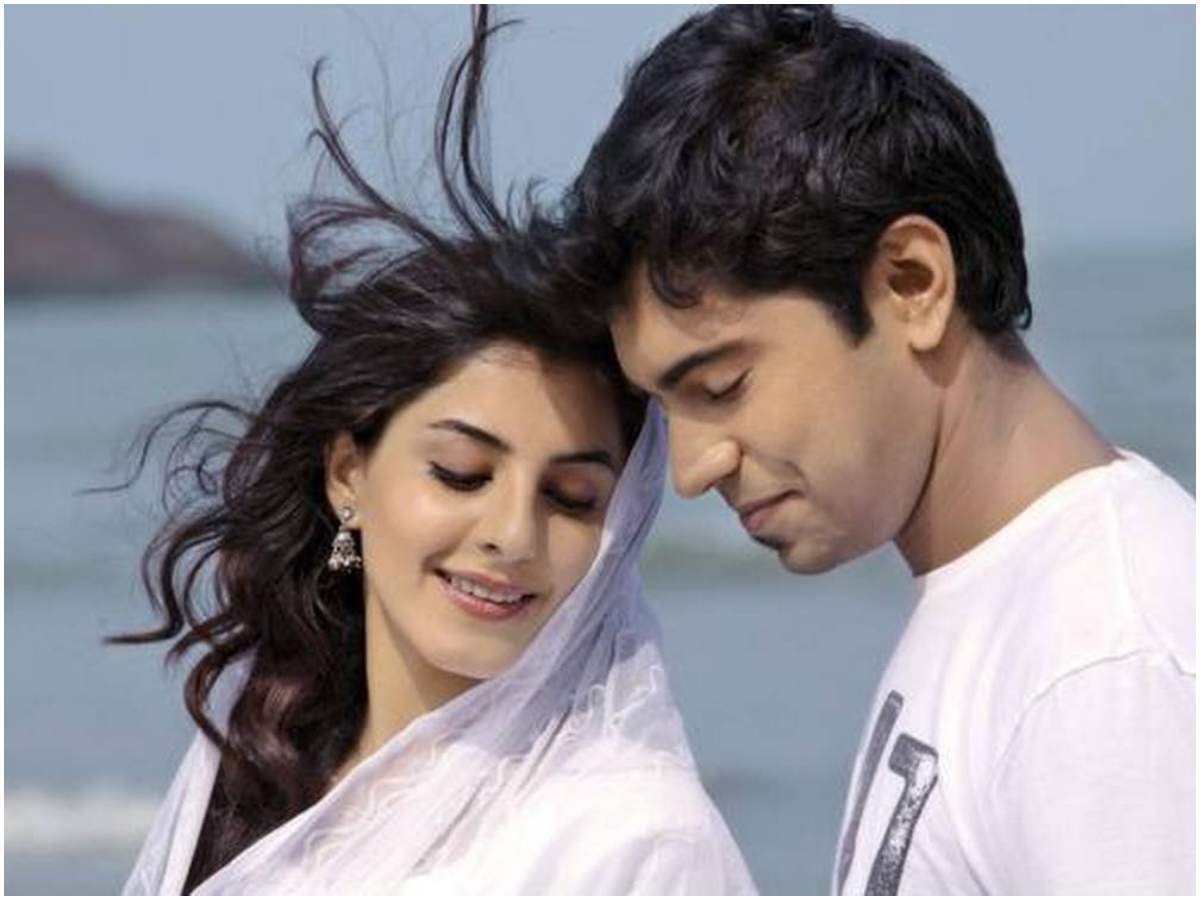 best Malayalam romantic movies - thattathin marayath
