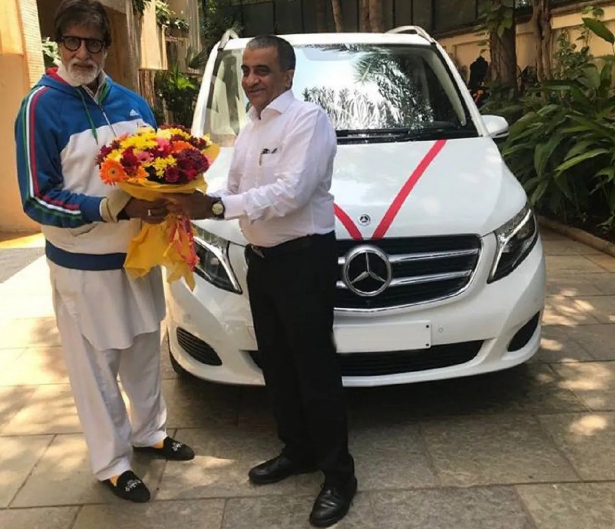 mr-bachchan-and-his-v-class-6ecd