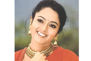 Actress_Soundarya