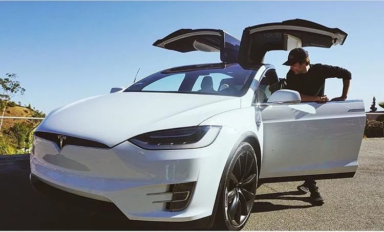 David-Dobrik-Tesla-Model-X