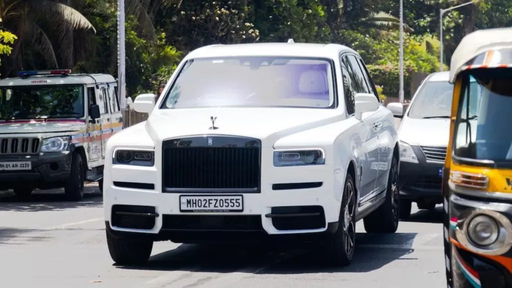 SRK-Rolls-Royce-Cullinan-