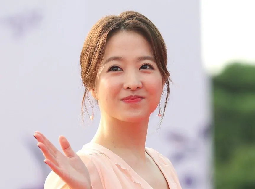 Who Is Park Bo Young?