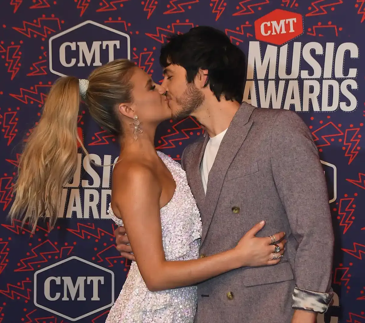 Why-Kelsea-Ballerini-Morgan-Evans-Had-to-Divorce