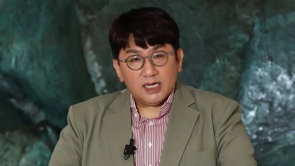 bang si-hyuk net worth