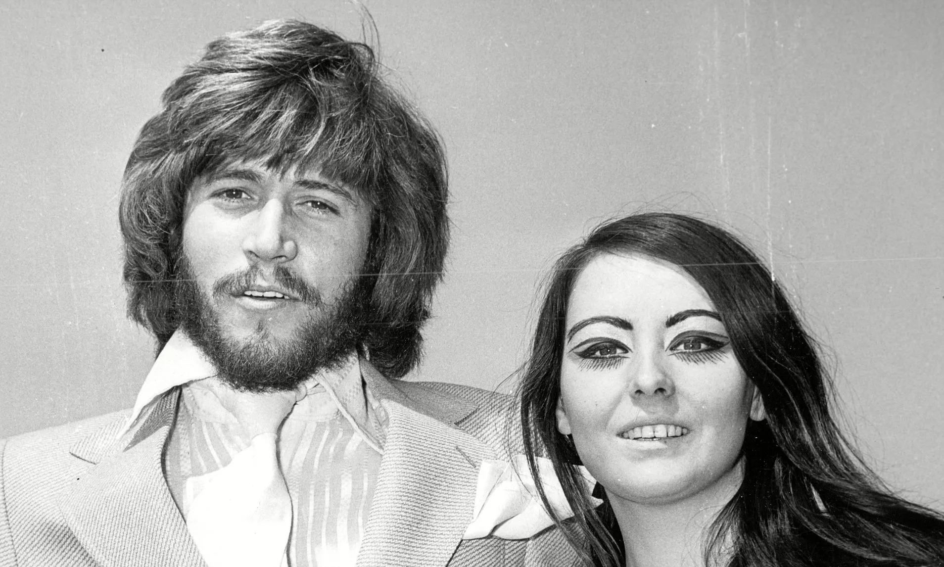 Barry Gibb Of The Bee Gees Pop Group With Wife Linda Gray At London Airport 1970.