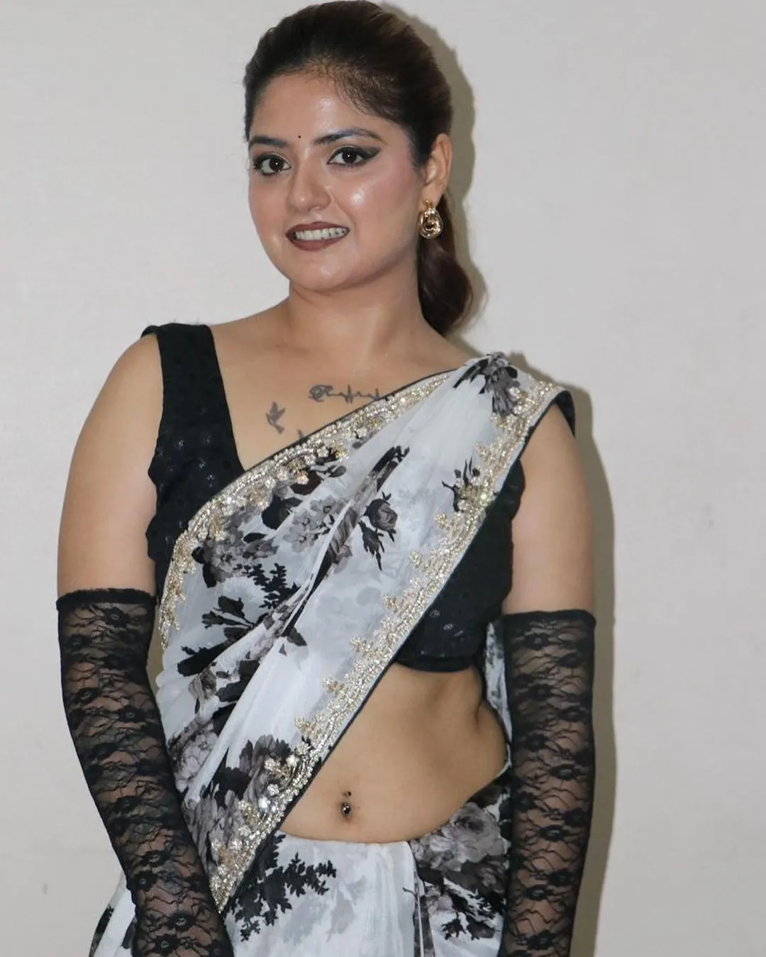 Shraya Sex Video S - 70+ Ullu Web Series Actress Name & Photos [Updated 2023 List]