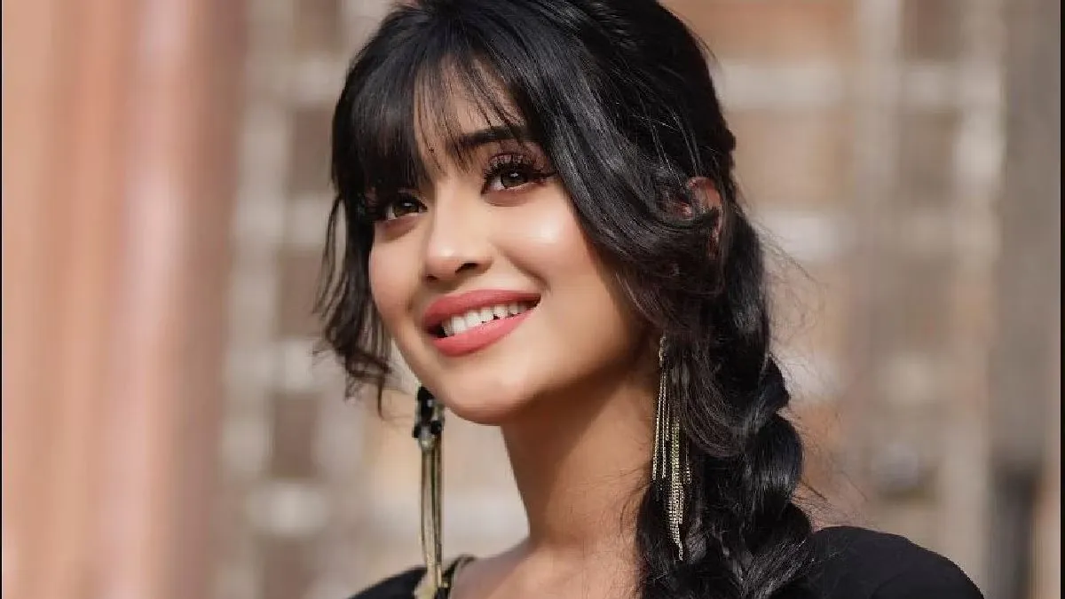 Shivangi Joshi 