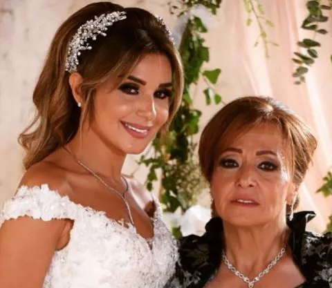 Ramona-Khalil-with-her-mother