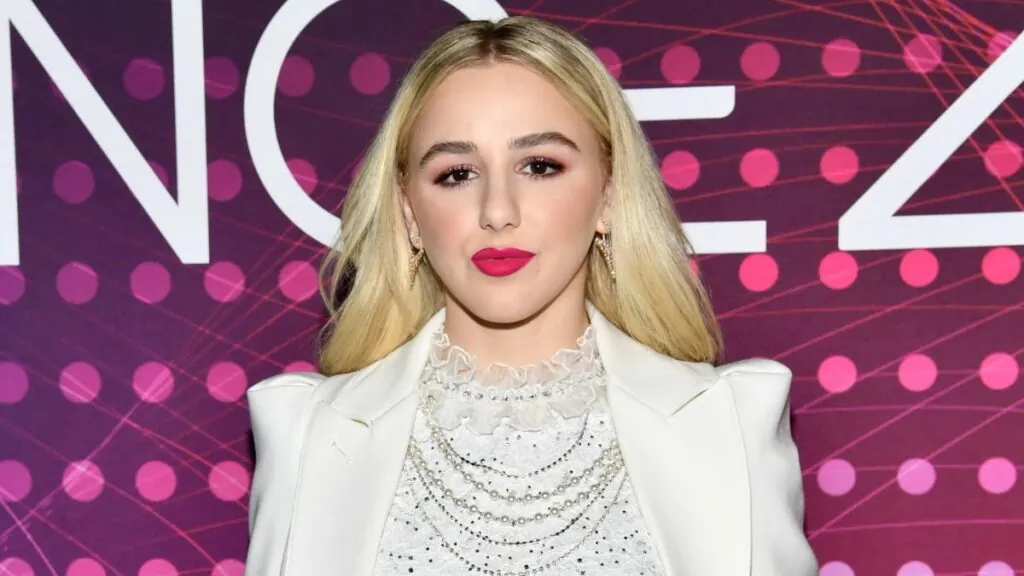 Is Chloe Lukasiak Lesbian? The T.V Personality Revealed Her Sexuality!