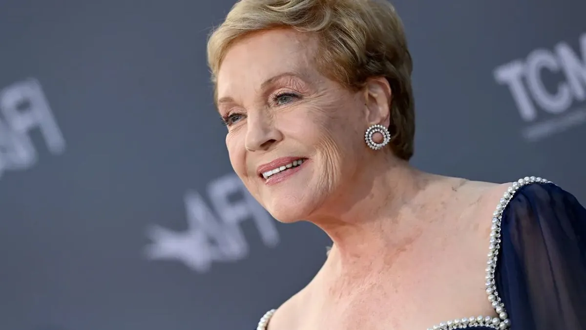 Internet Users Are Fooled By A Story That Julie Andrews Has Died