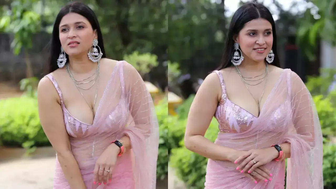 Mannara Chopra