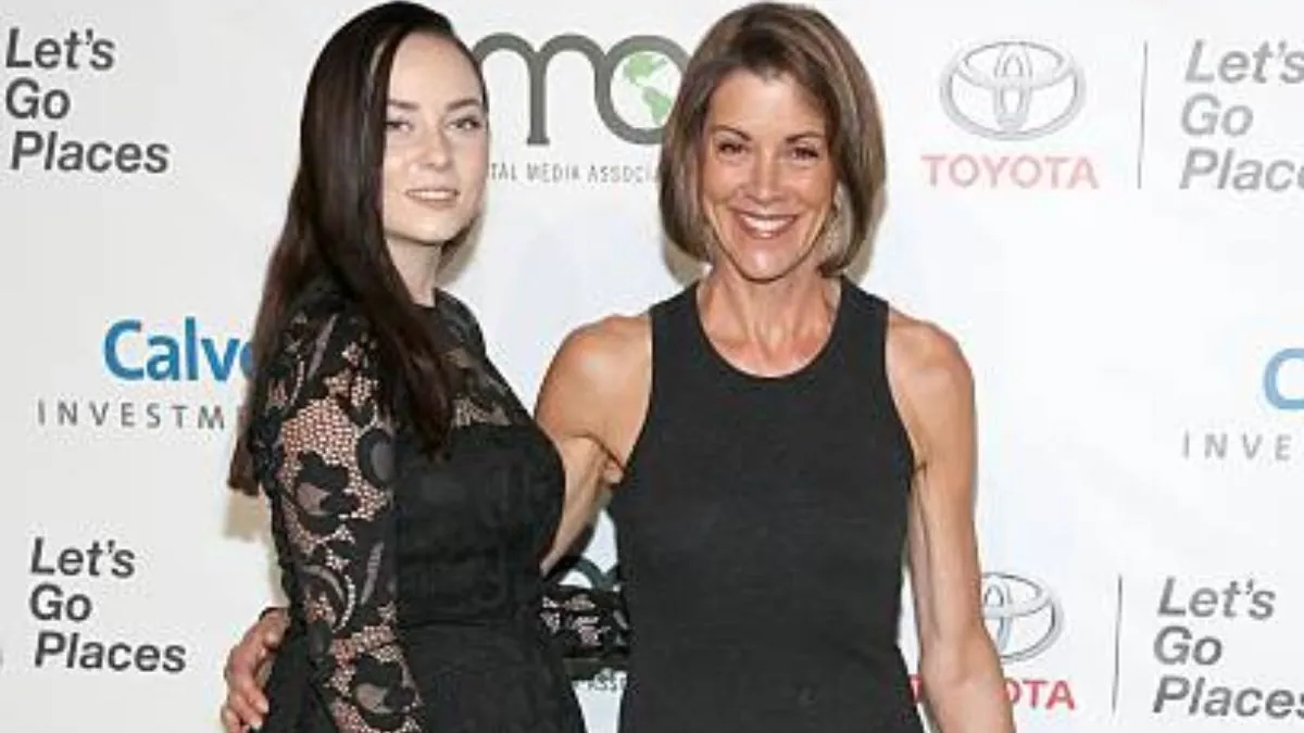 Who is Wendie Malick's daughter? What does she do?
